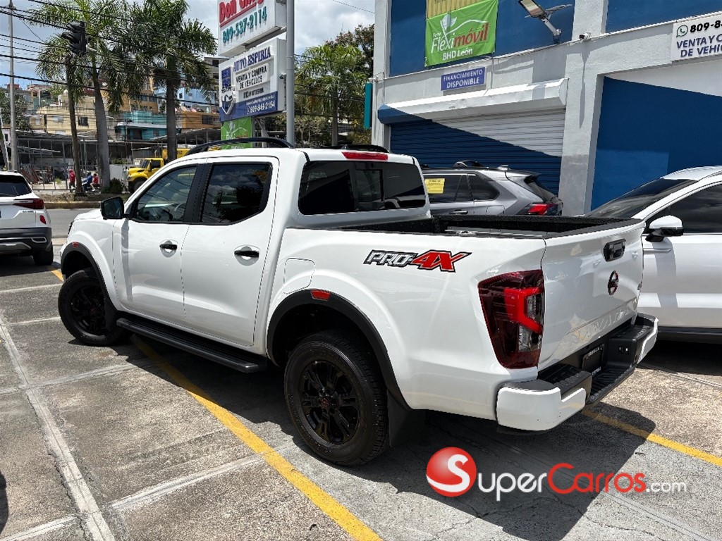2025 Nissan Navara PRO X4 — foto 4 / 11