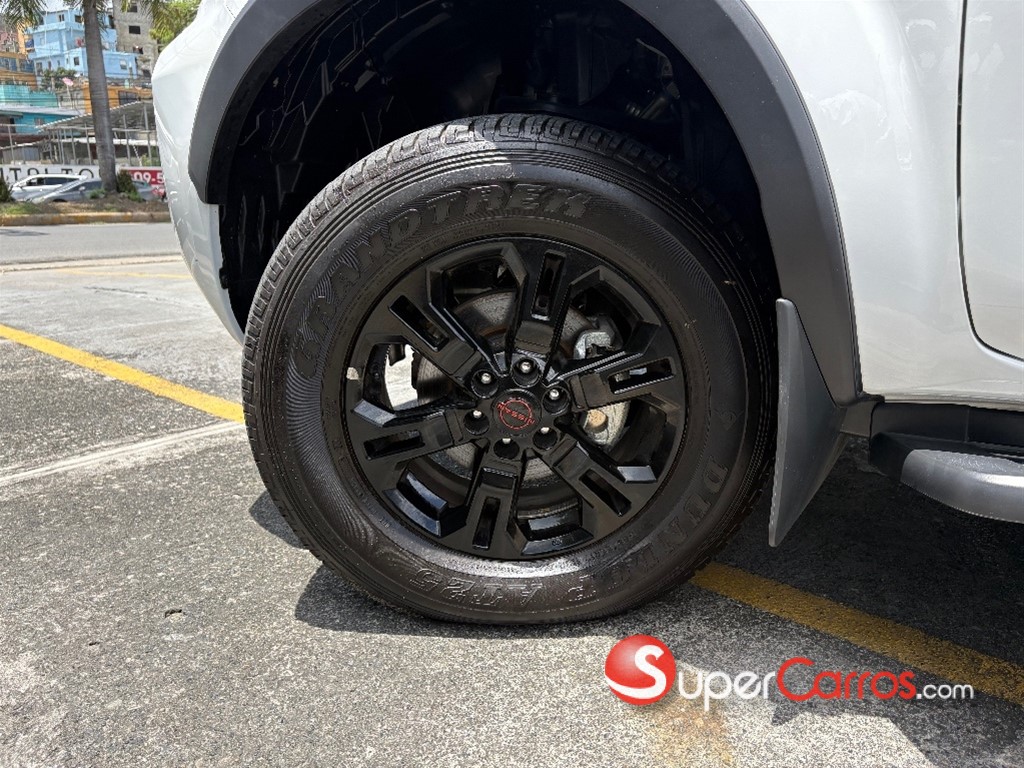 2025 Nissan Navara PRO X4 — foto 7 / 11