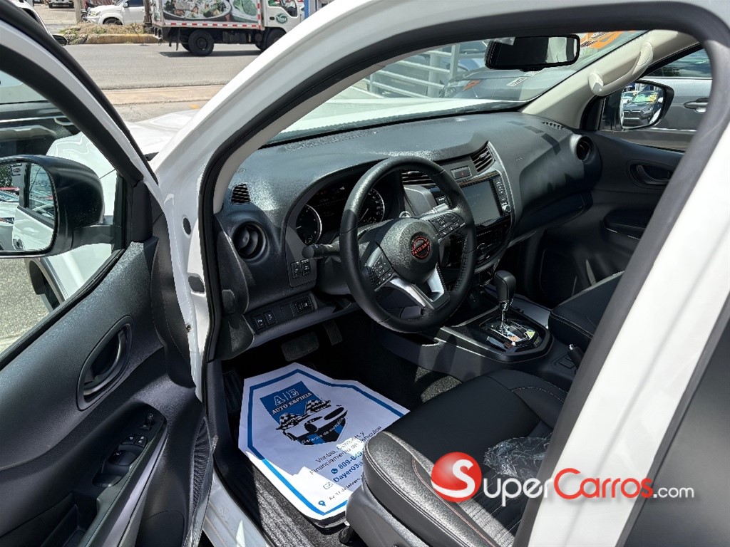 2025 Nissan Navara PRO X4 — foto 8 / 11
