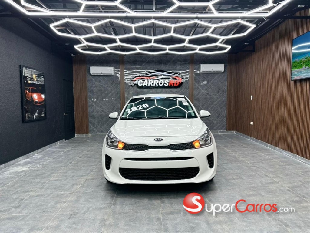 2020 Kia Rio S — foto 3 / 11