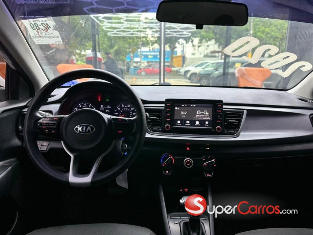 2020 Kia Rio S — foto 7 / 11