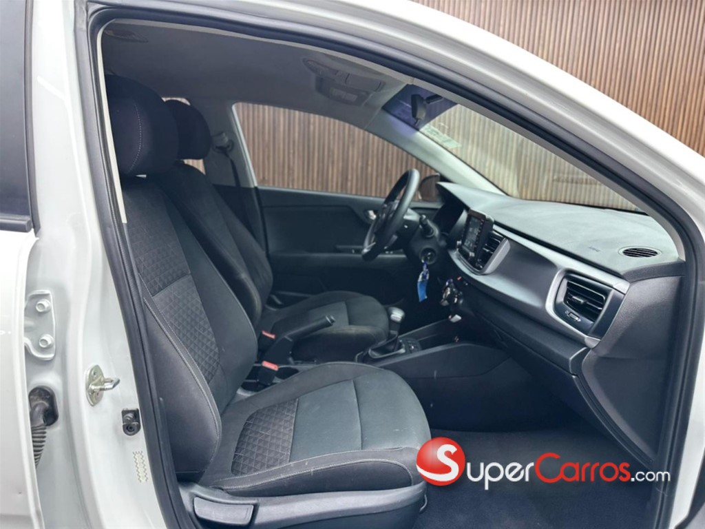 2020 Kia Rio S — foto 10 / 11