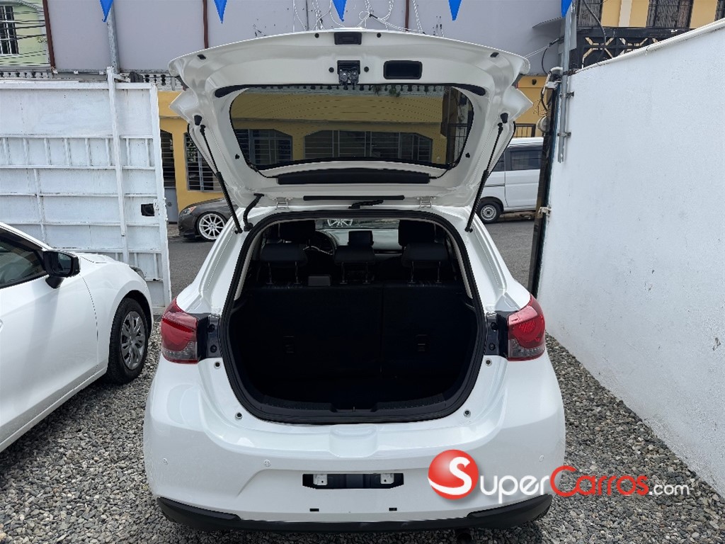 2020 Mazda 2 — foto 5 / 12