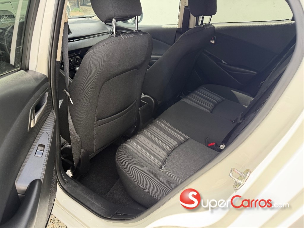 2020 Mazda 2 — foto 6 / 12
