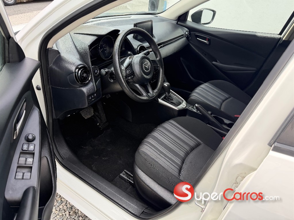 2020 Mazda 2 — foto 9 / 12