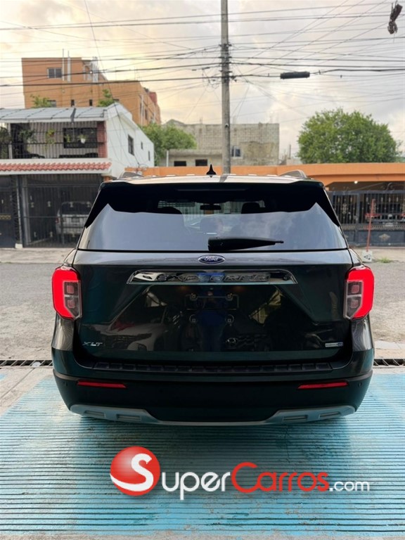2020 Ford Explorer XLT — foto 10 / 12