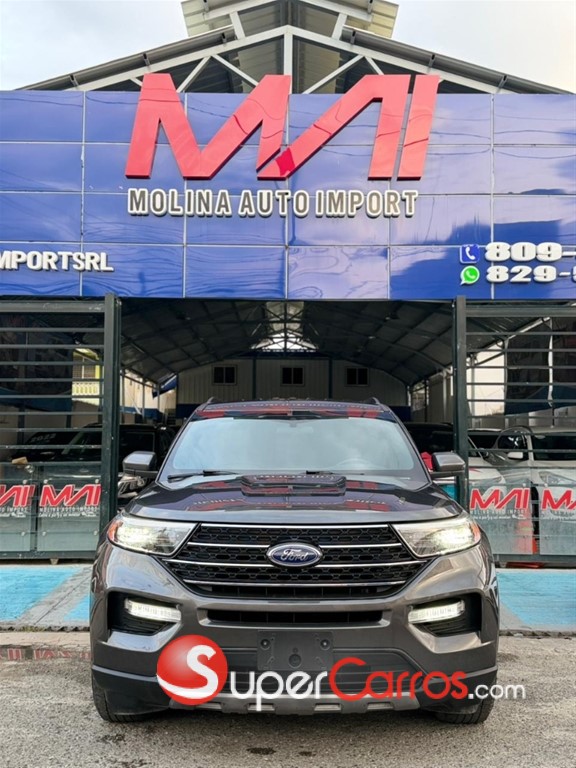 2020 Ford Explorer XLT — foto 11 / 12