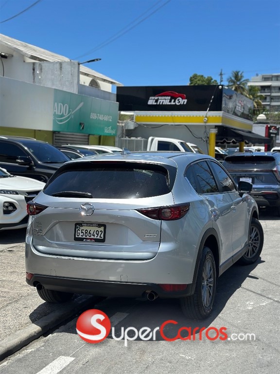 2017 Mazda CX-5 Touring — foto 2 / 9
