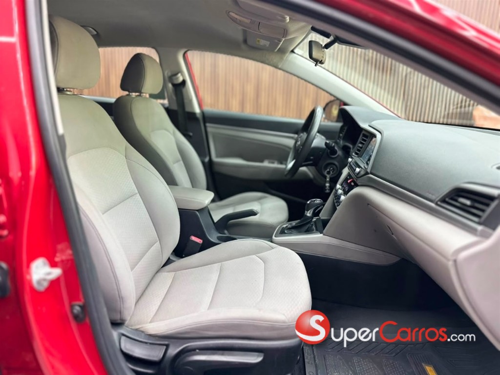 2020 Hyundai Elantra SEL — foto 10 / 11