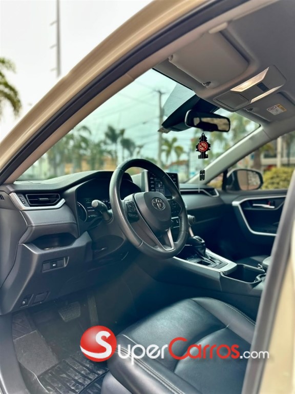 2023 Toyota RAV4 Hibrid — foto 8 / 12
