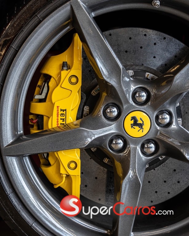 2016 Ferrari 488 GTB — foto 12 / 12