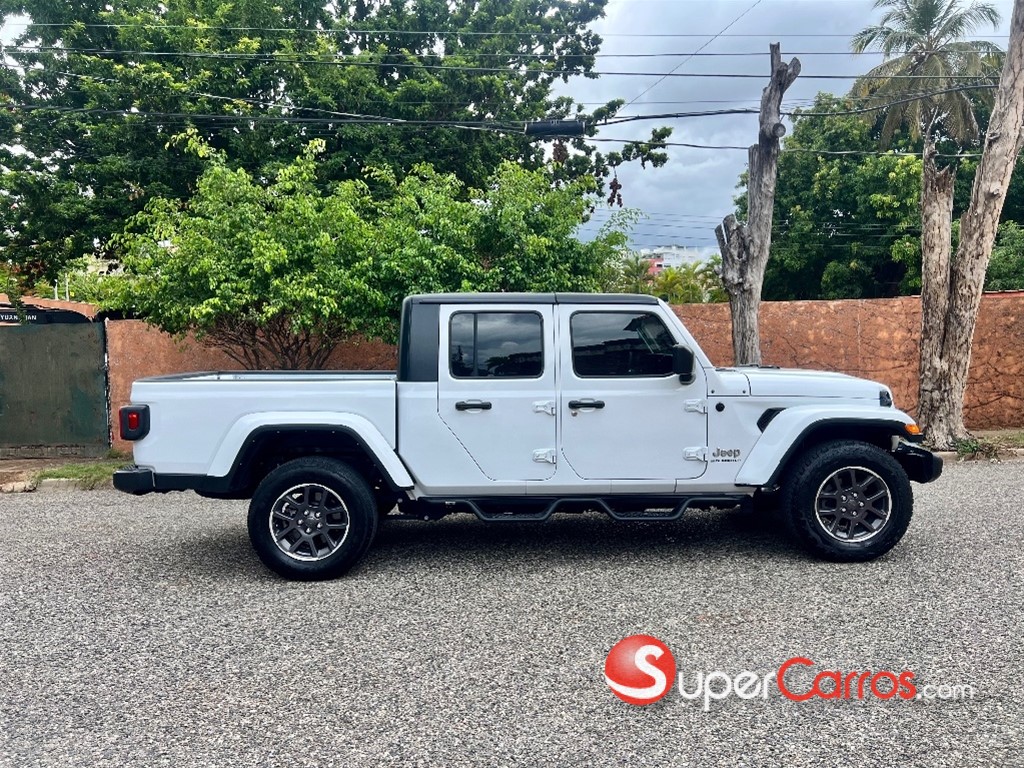 2023 Jeep Gladiator Overland — foto 2 / 9