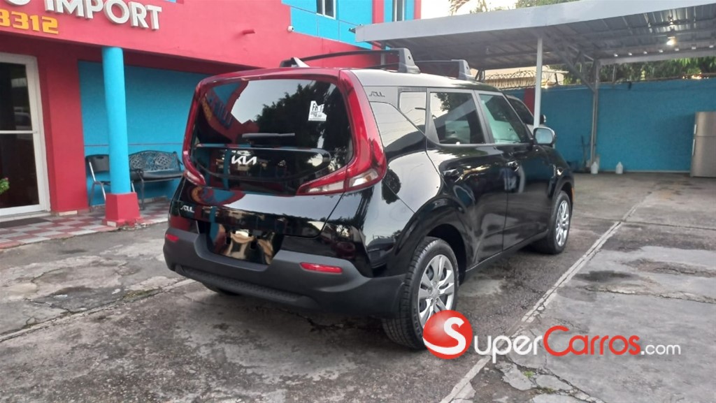 2022 Kia Soul LX — foto 2 / 12