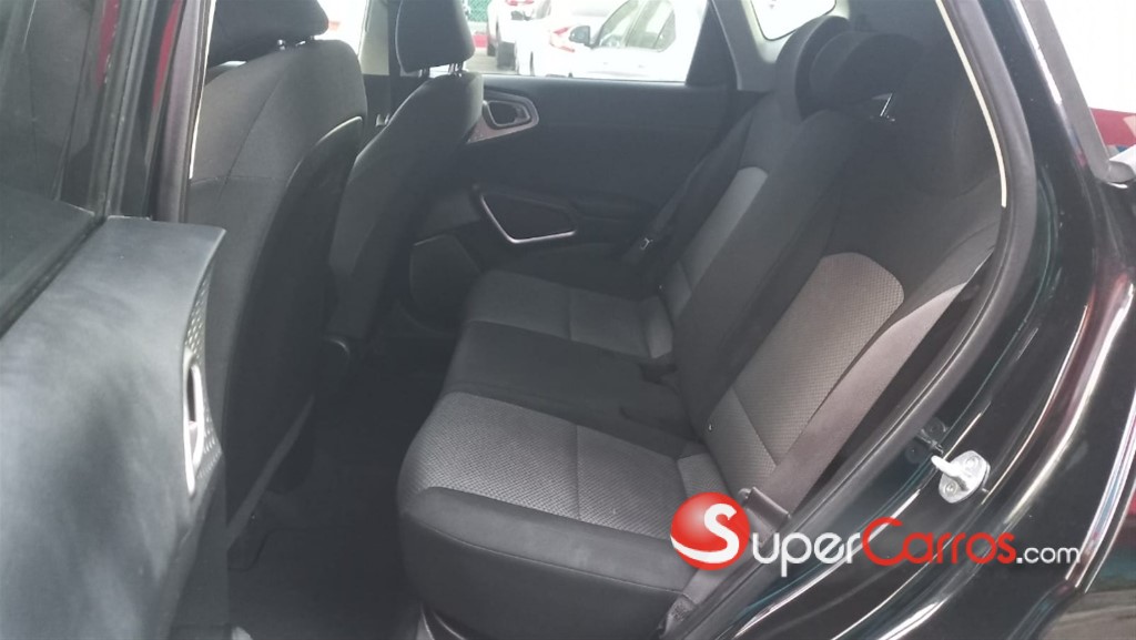 2022 Kia Soul LX — foto 10 / 12