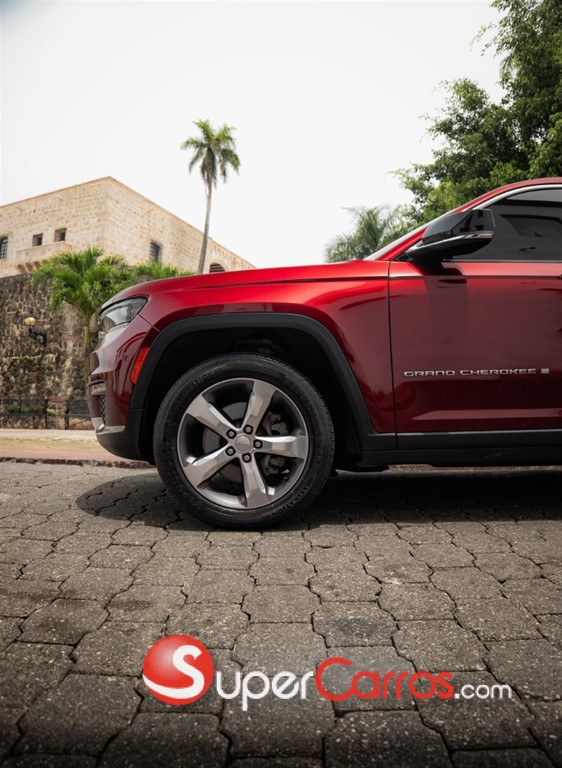 2022 Jeep Grand Cherokee Limited — foto 3 / 12