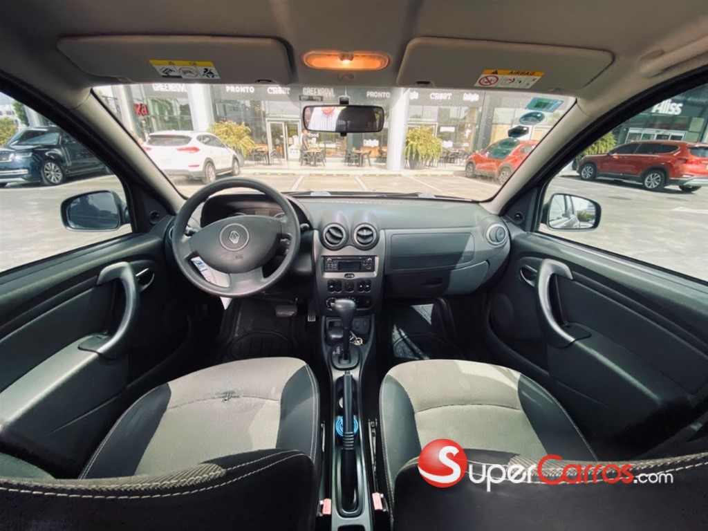2015 Renault Duster — foto 8 / 10