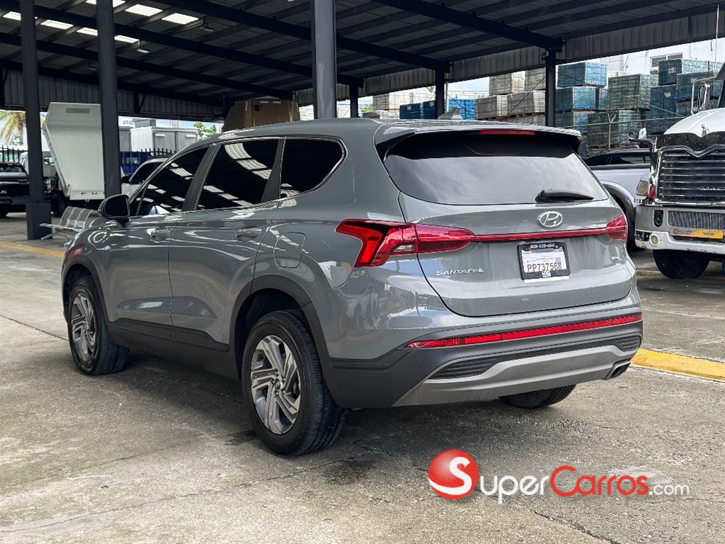 2021 Hyundai Santa Fe SE — foto 6 / 10