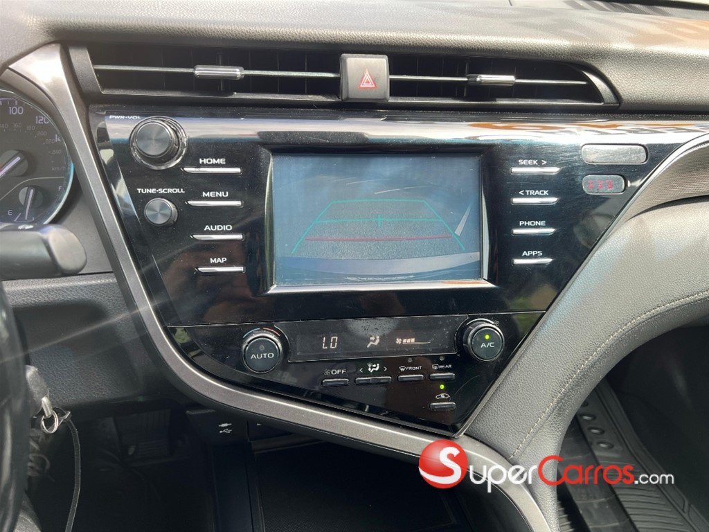 2019 Toyota Camry SE — foto 8 / 10
