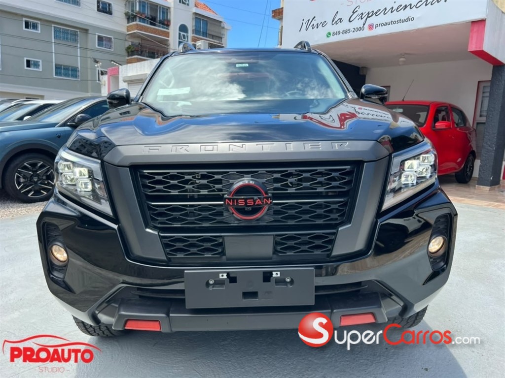 2026 Nissan Frontier Pro-4X — foto 2 / 10