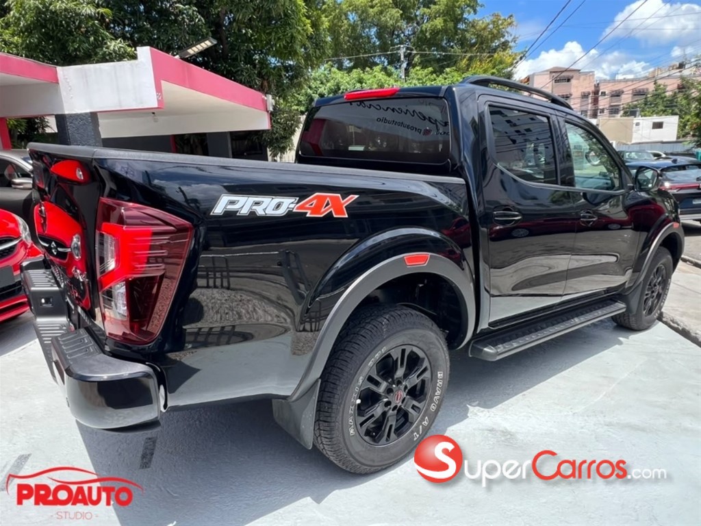 2026 Nissan Frontier Pro-4X — foto 6 / 10