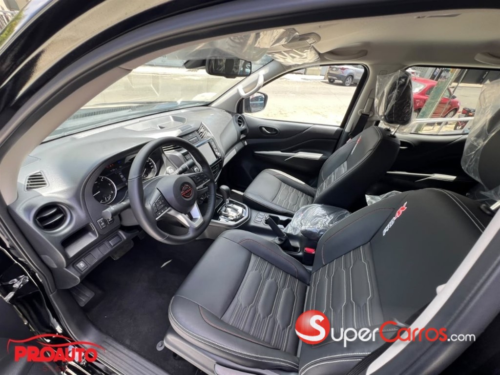 2026 Nissan Frontier Pro-4X — foto 7 / 10