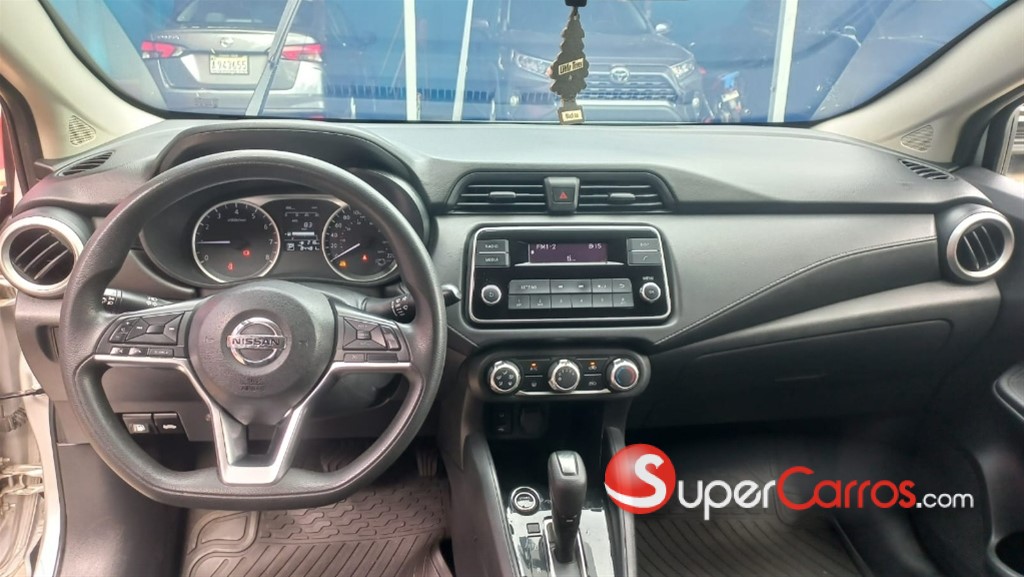 2022 Nissan Versa — foto 11 / 12