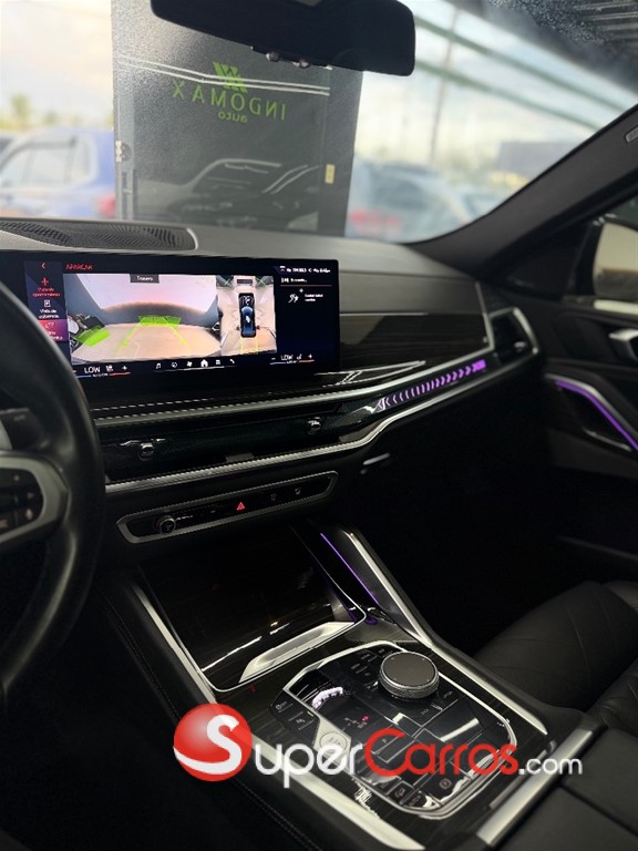 2025 BMW X 6 xDrive40i — foto 8 / 12