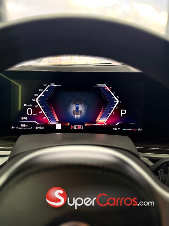 2025 BMW X 6 xDrive40i — foto 9 / 12