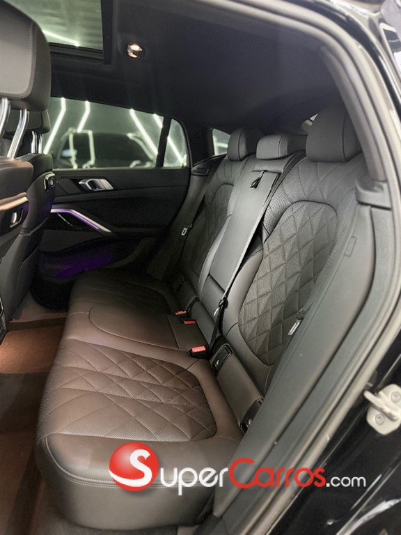 2025 BMW X 6 xDrive40i — foto 11 / 12