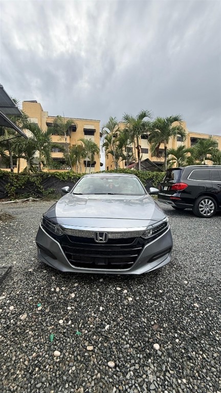 2018 Honda Accord LX — foto 2 / 11