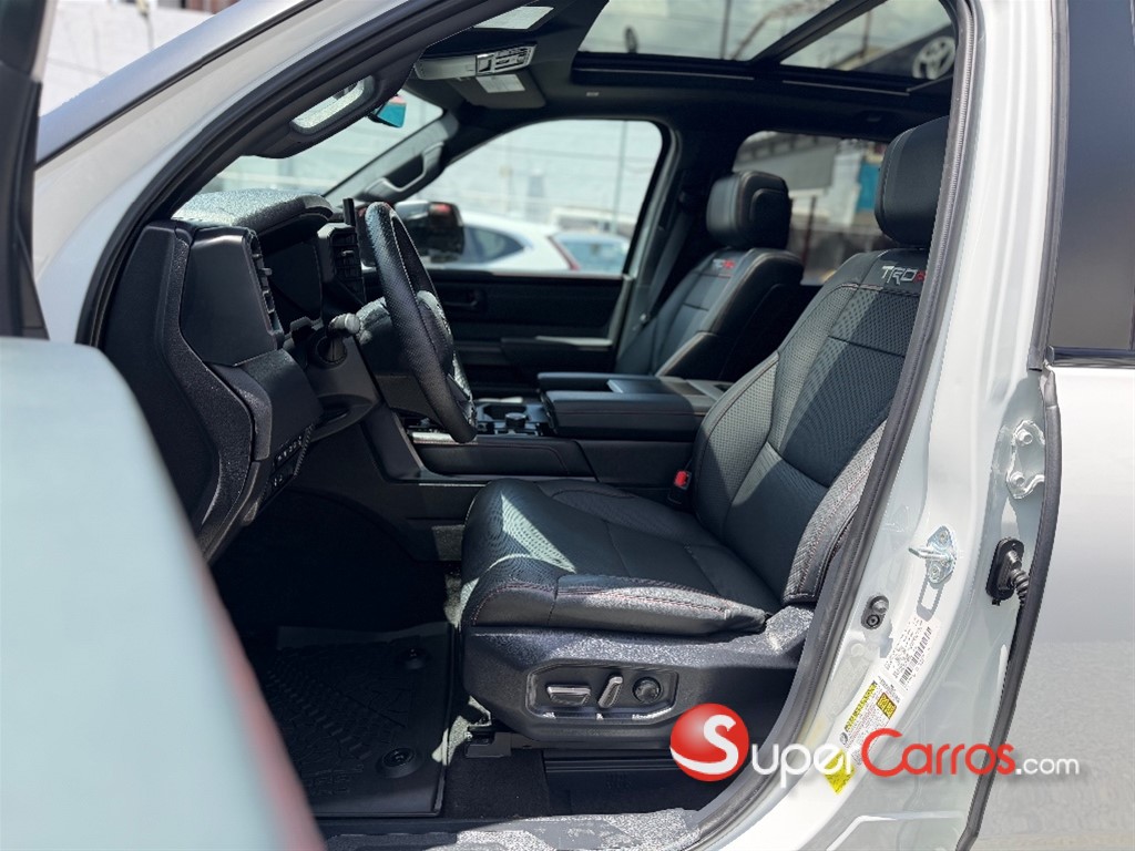 2025 Toyota Tundra TRD PRO — foto 6 / 12