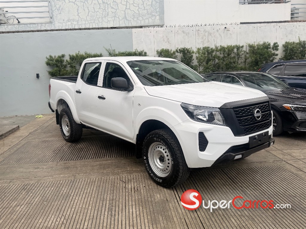 2025 Nissan Frontier S — foto 2 / 9