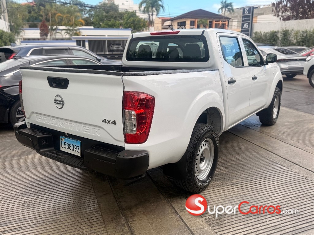 2025 Nissan Frontier S — foto 3 / 9