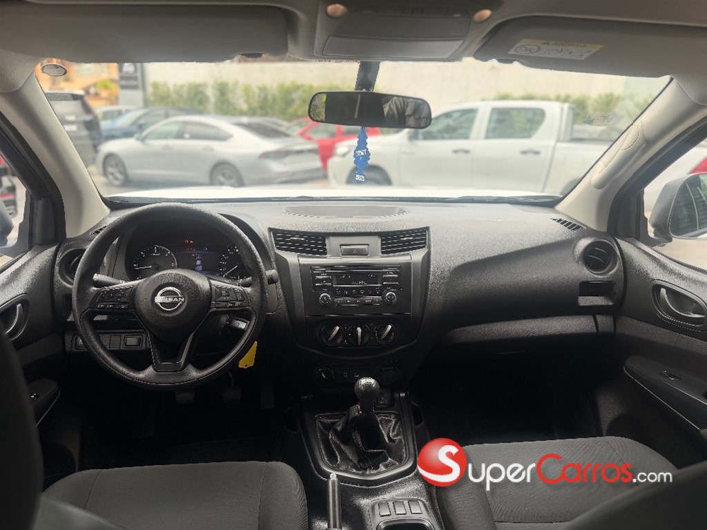 2025 Nissan Frontier S — foto 7 / 9