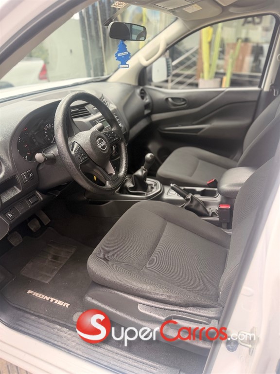 2025 Nissan Frontier S — foto 8 / 9
