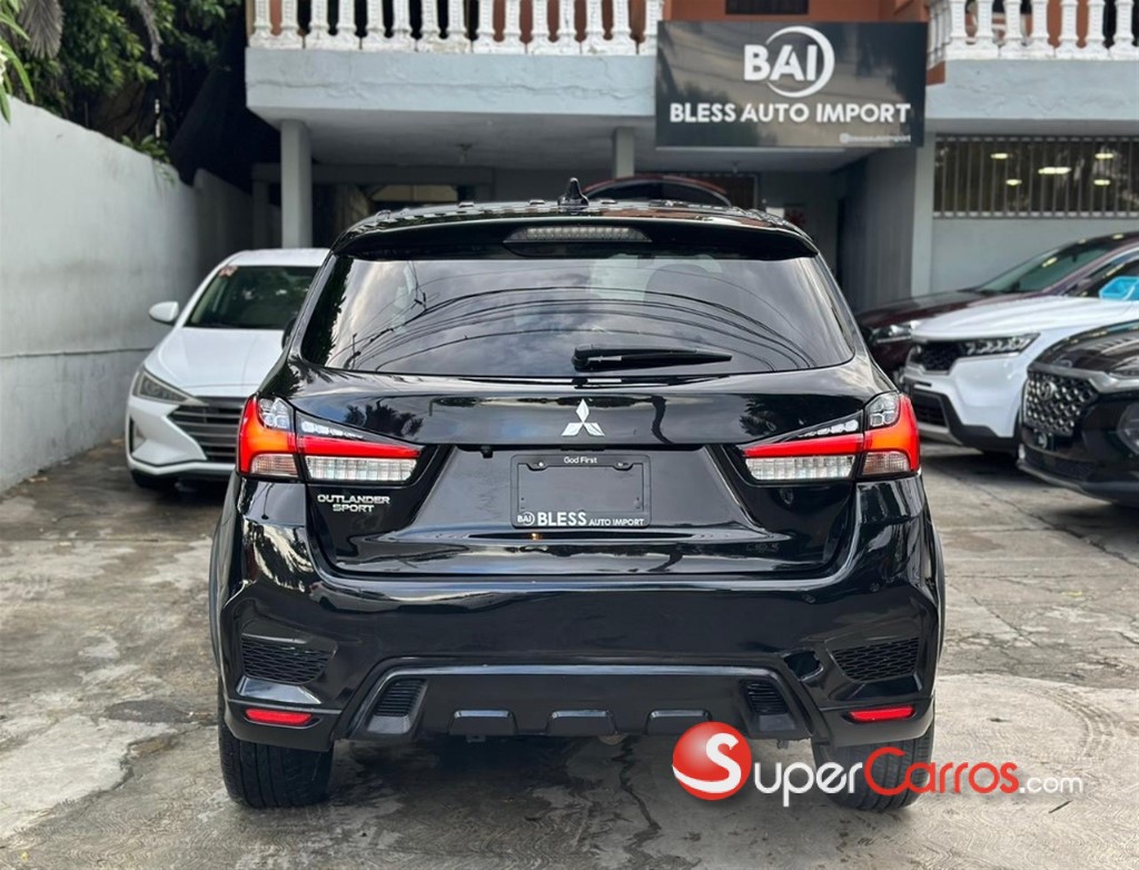 2022 Mitsubishi Motors Outlander — foto 5 / 10