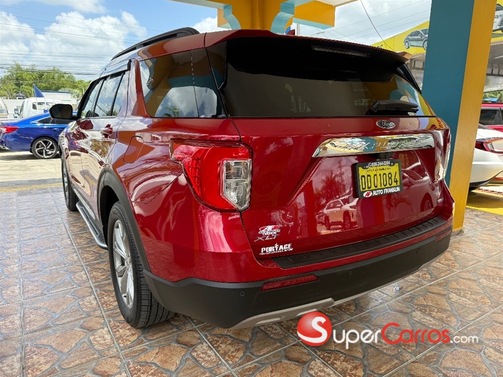 2020 Ford Explorer XLT 4WD — foto 5 / 10