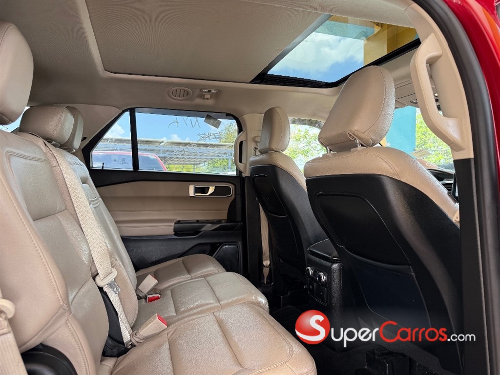 2020 Ford Explorer XLT 4WD — foto 7 / 10