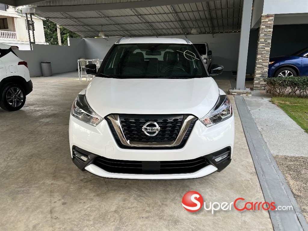2020 Nissan Kicks SR — foto 2 / 11