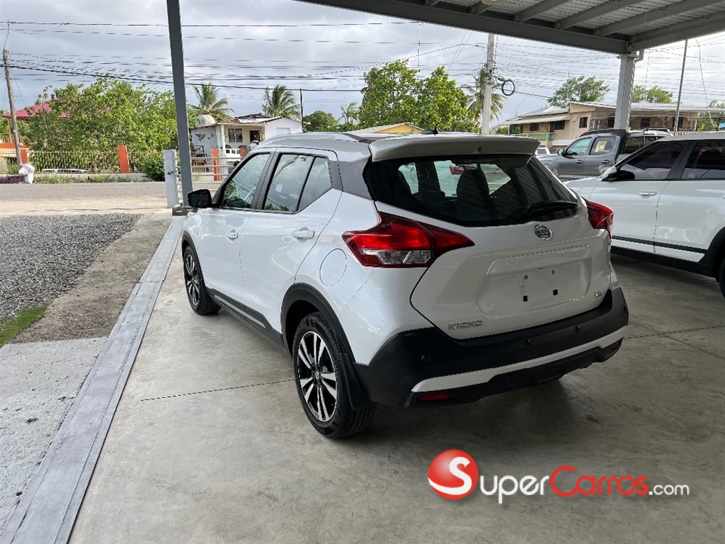 2020 Nissan Kicks SR — foto 4 / 11