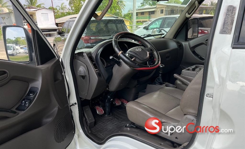 2014 Kia Bongo — foto 8 / 8