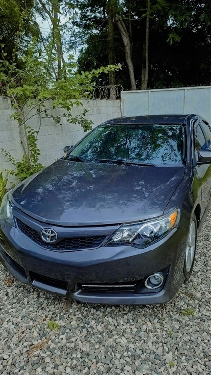 2014 Toyota Camry SE