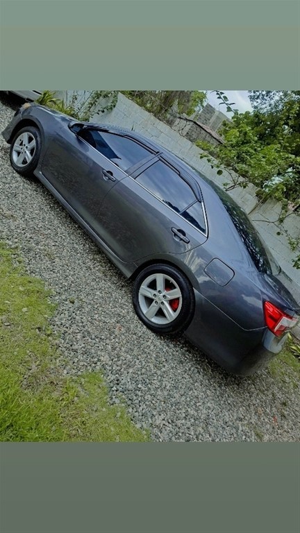 2014 Toyota Camry SE — foto 4 / 12