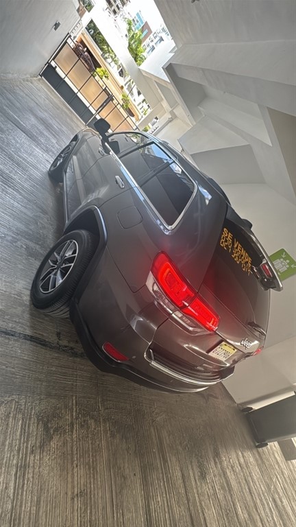 2019 Jeep Grand Cherokee Limited 4x4 — foto 3 / 12