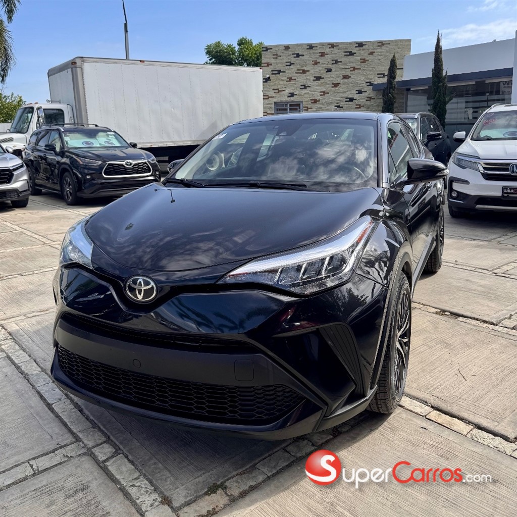 2020 Toyota C-HR LE — foto 3 / 10