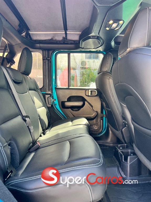 2019 Jeep Wrangler Sahara Unlimited — foto 8 / 9