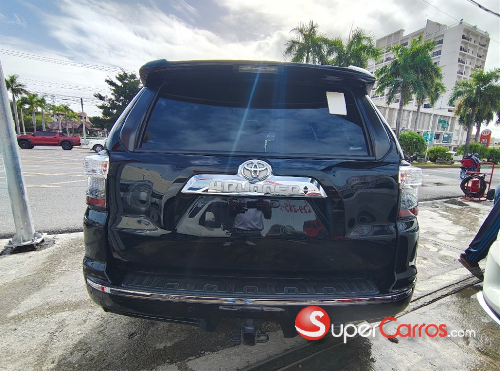 2020 Toyota 4 Runner Limited — foto 5 / 9