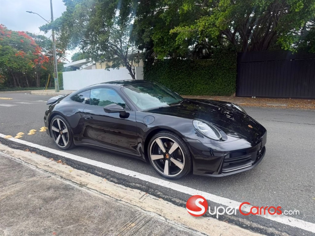 2025 Porsche 911 Carrera — foto 2 / 9