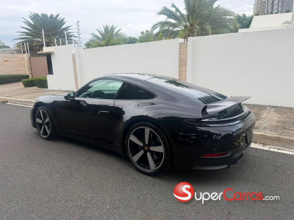 2025 Porsche 911 Carrera — foto 5 / 9