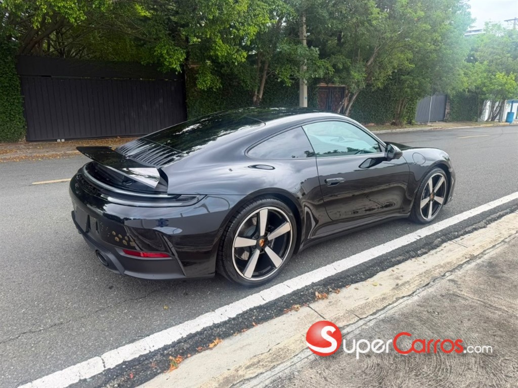 2025 Porsche 911 Carrera — foto 7 / 9